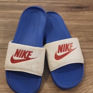 Nike Blue and White Sandals with Red Logo